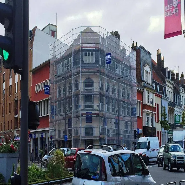 façade commercialwebp